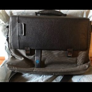 Piquadro Laptop Shoulder Bag Leather & Fabric Grey